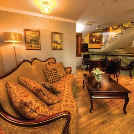 Aparthotel Dworek Bawarski 5*